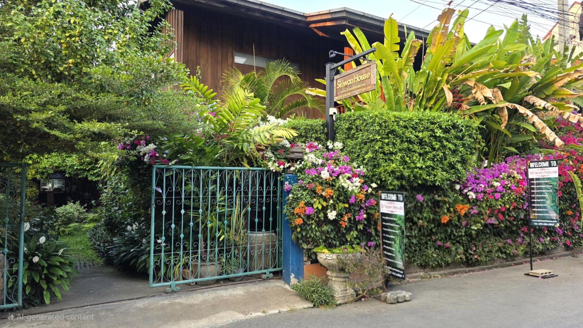 Siriwan Hostel Чиангмай Экстерьер фото